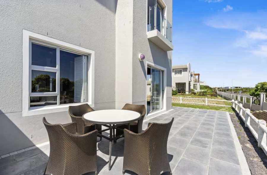 To Let 3 Bedroom Property for Rent in Big Bay Western Cape